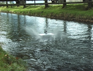 Roman Signer, Tisch mit Kamera, 2001