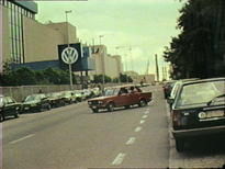 La sortie des usines VW, 1987, Angel Vergara Santiago. © the artist(s)